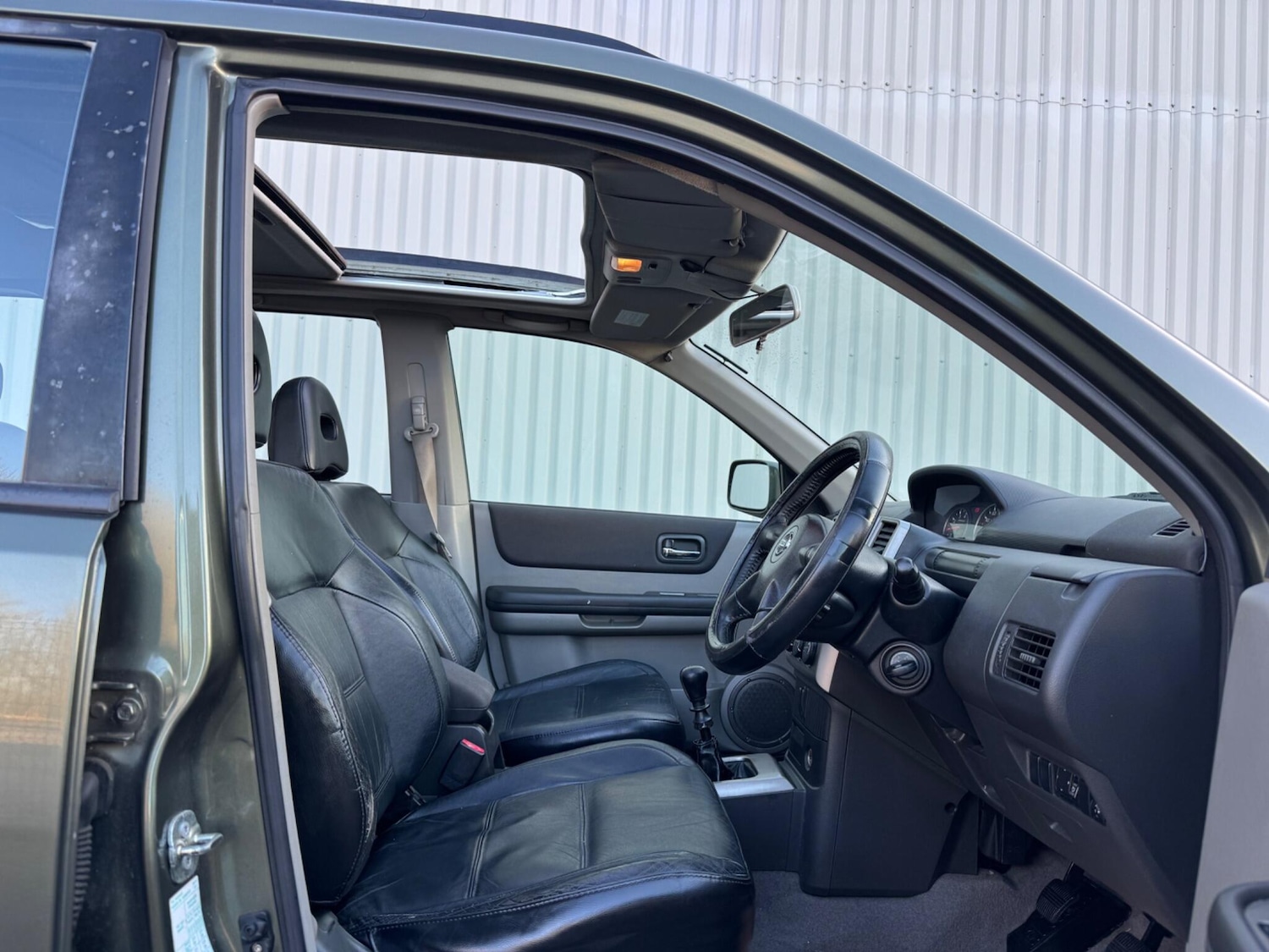 Used Nissan X-Trail 2005 for sale - 77205090: Photo 21