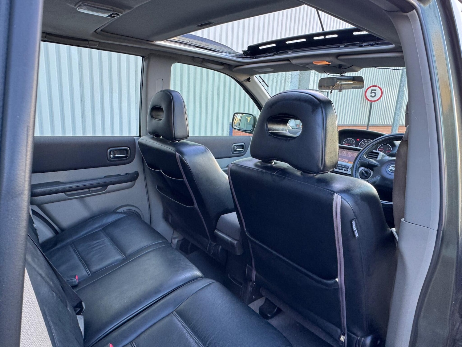 Used Nissan X-Trail 2005 for sale - 77205090: Photo 27