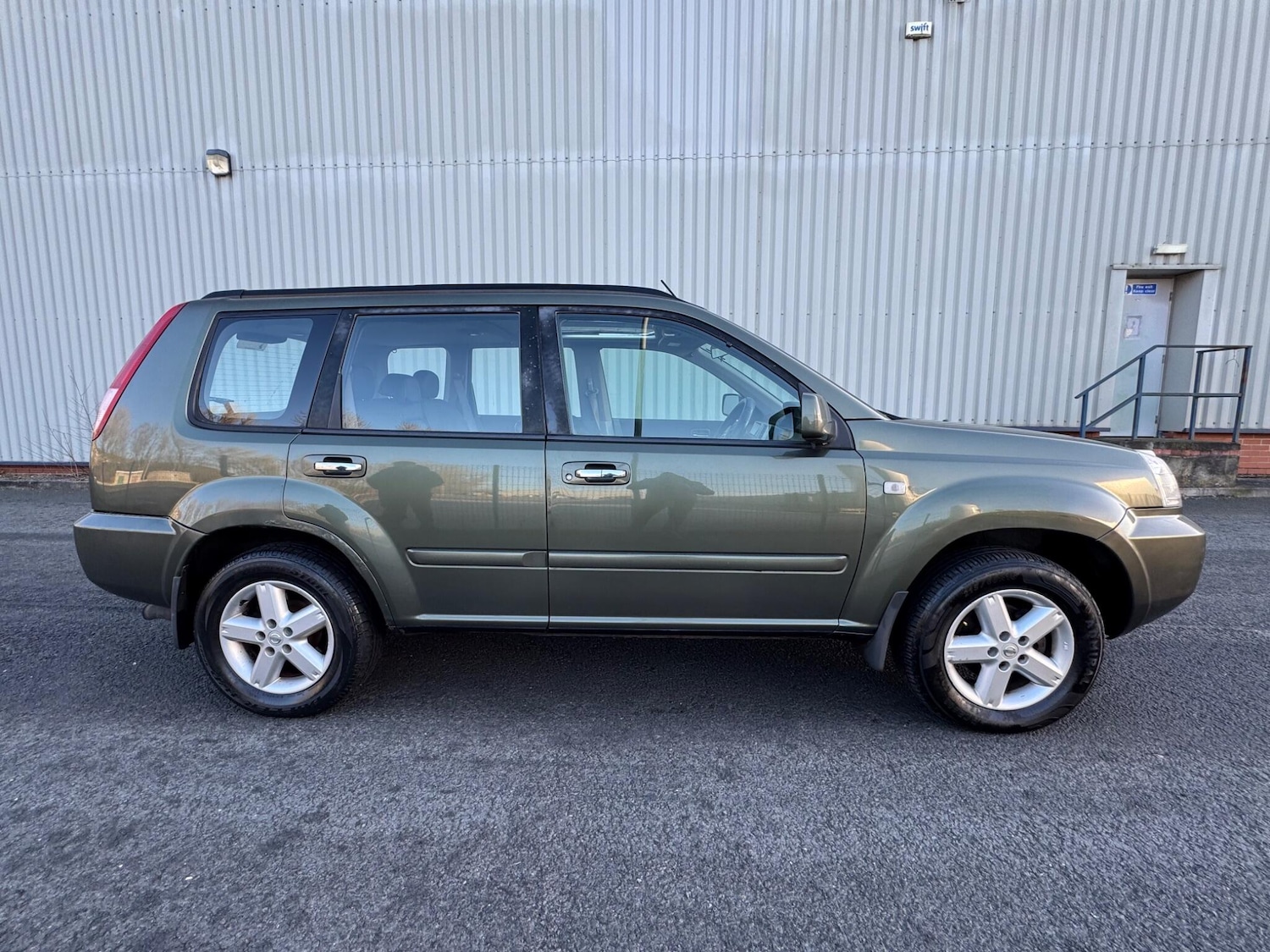 Used Nissan X-Trail 2005 for sale - 77205090: Photo 4