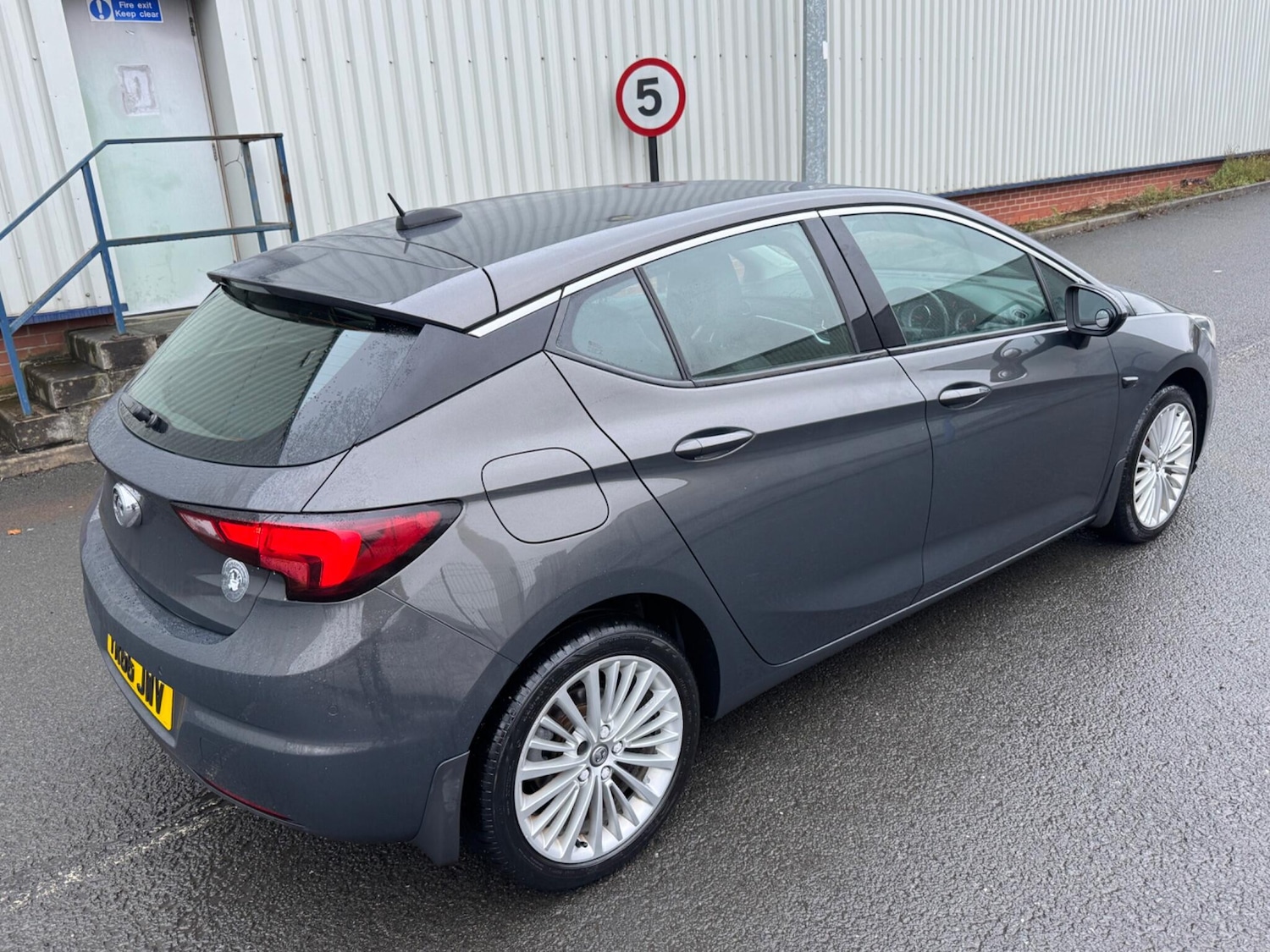 Used Vauxhall Astra 2016 for sale - 77658870: Photo 13