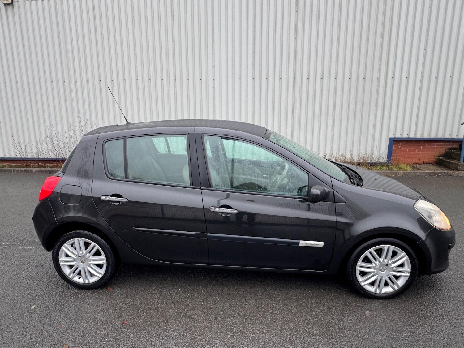 Used Renault Clio 2006 for sale - 77205091: Photo 2