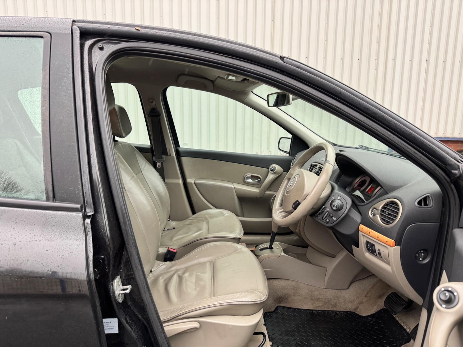 Used Renault Clio 2006 for sale - 77205091: Photo 20