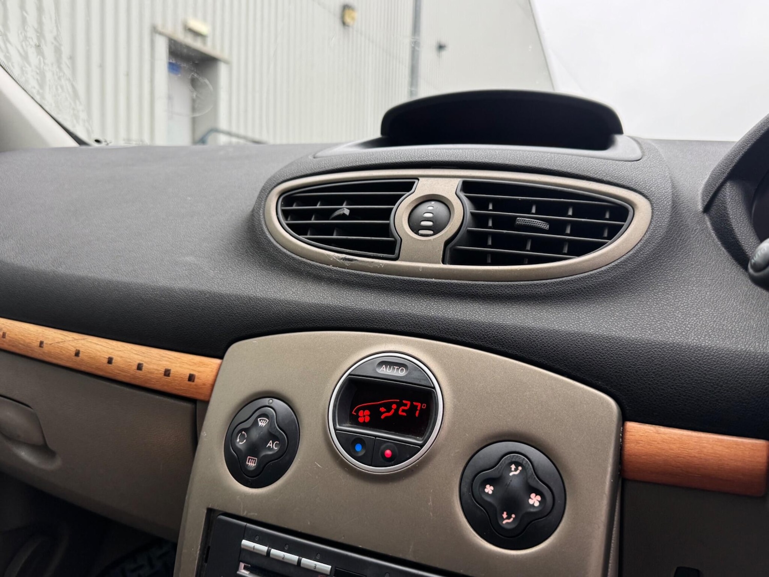 Used Renault Clio 2006 for sale - 77205091: Photo 22