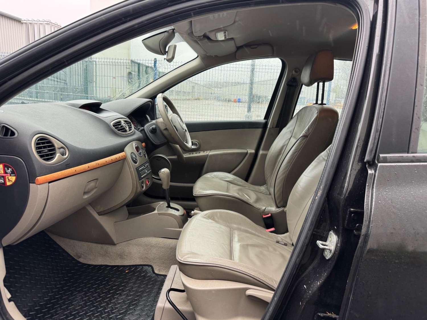 Used Renault Clio 2006 for sale - 77205091: Photo 24