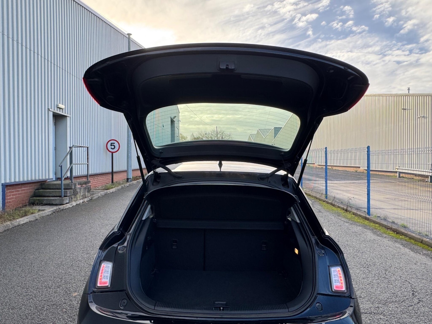 Used Audi A1 2015 for sale - 77205098: Photo 12