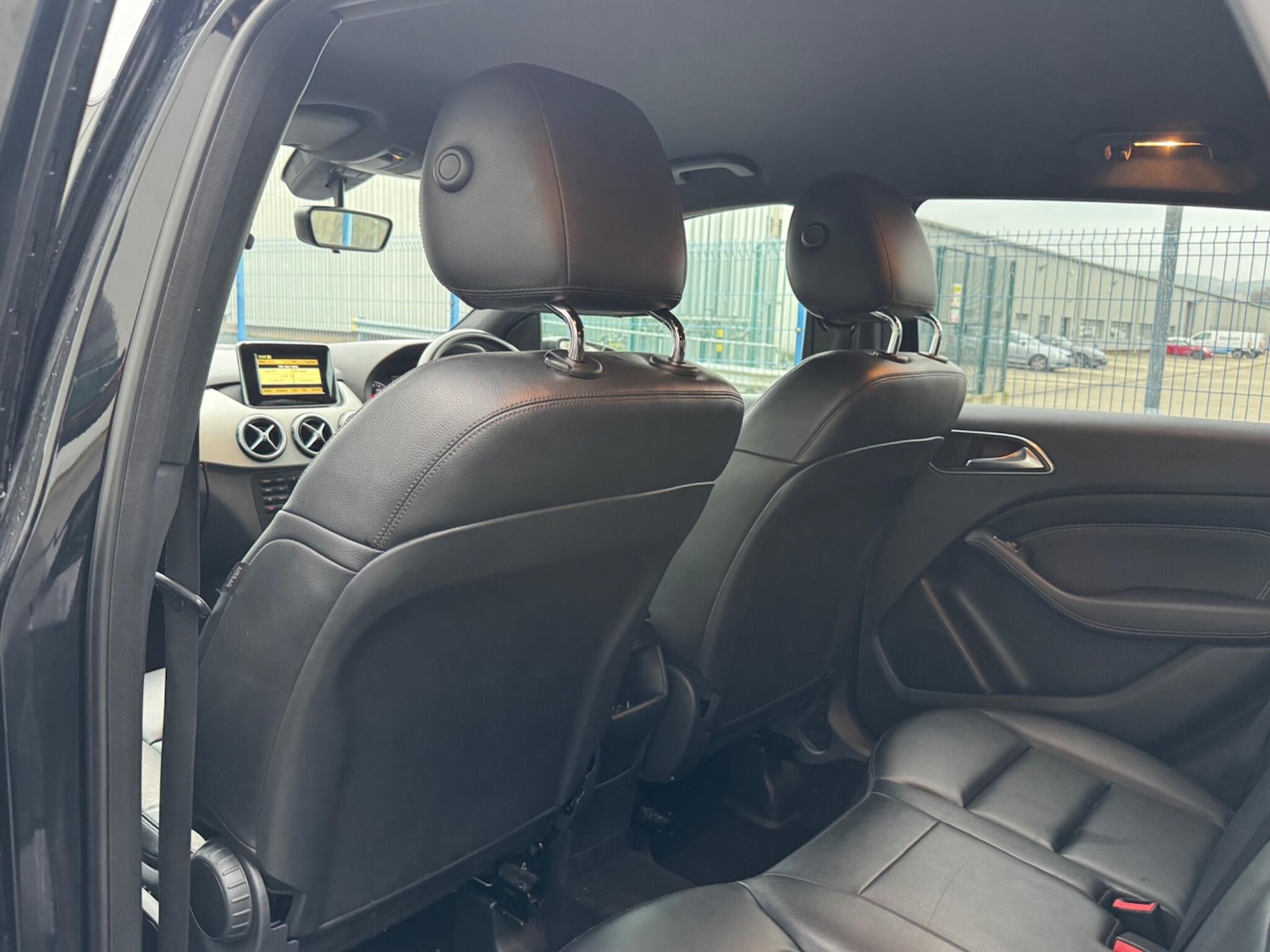 Used Mercedes-Benz B Class 2012 for sale - 77205093: Photo 31