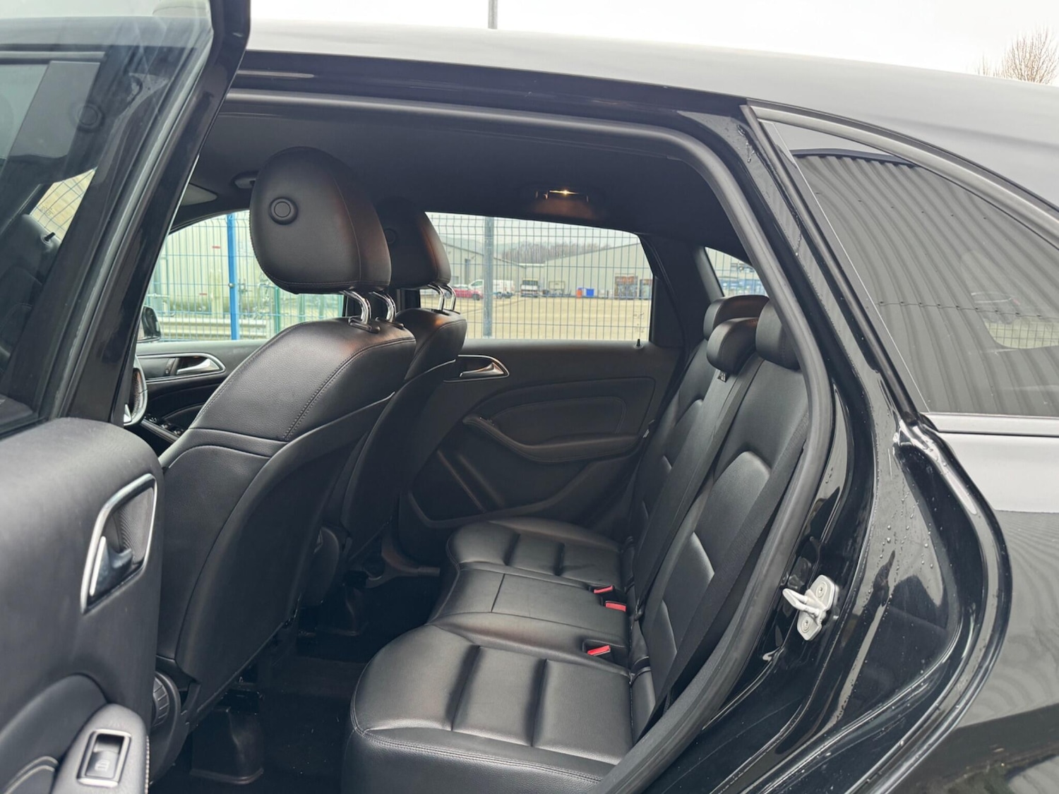 Used Mercedes-Benz B Class 2012 for sale - 77205093: Photo 32