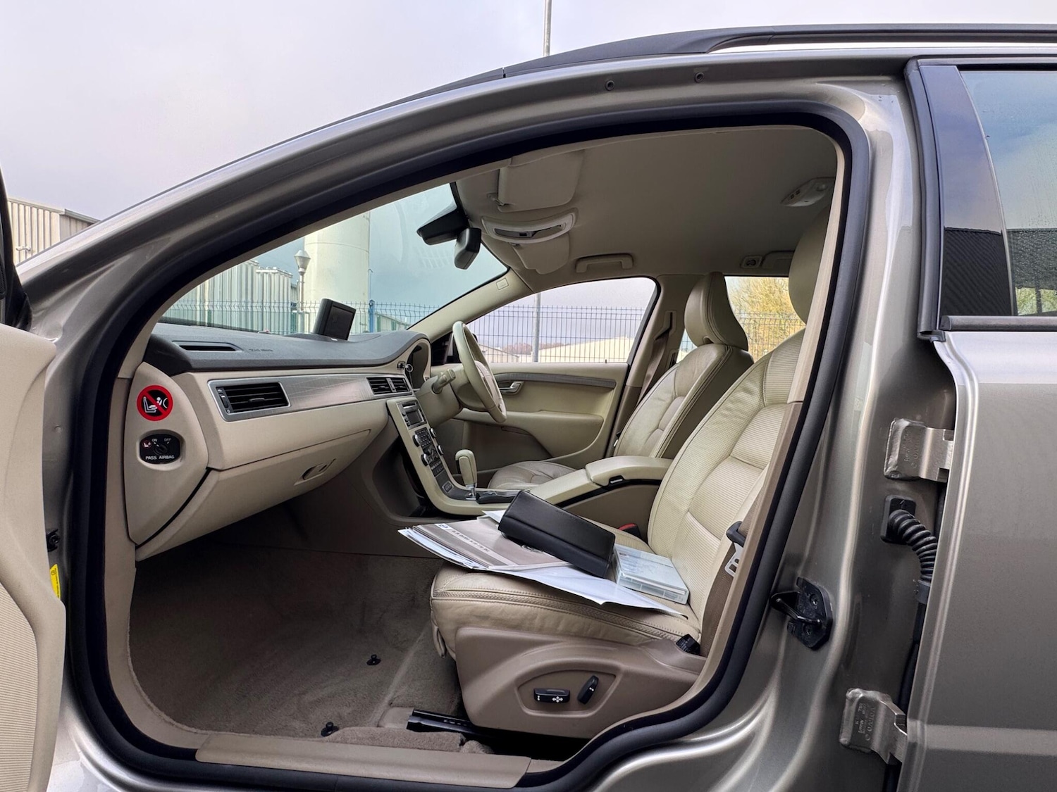 Used Volvo XC70 for sale - 77824191: Photo 35