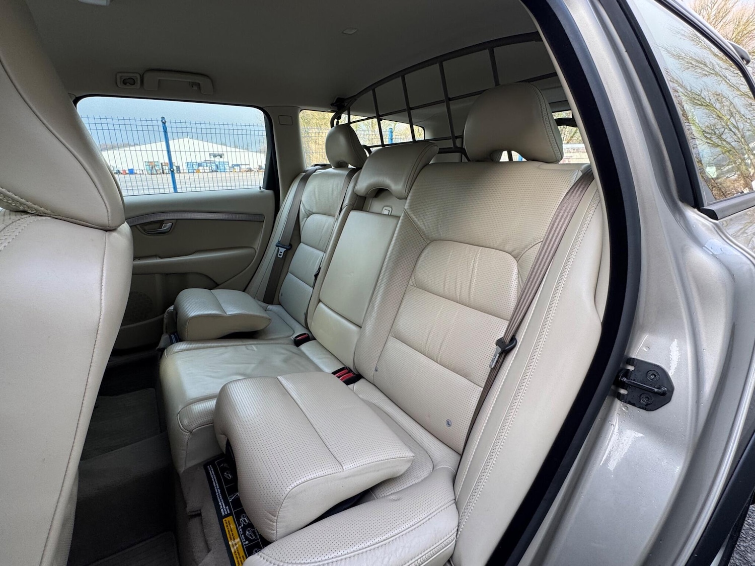 Used Volvo XC70 for sale - 77824191: Photo 45