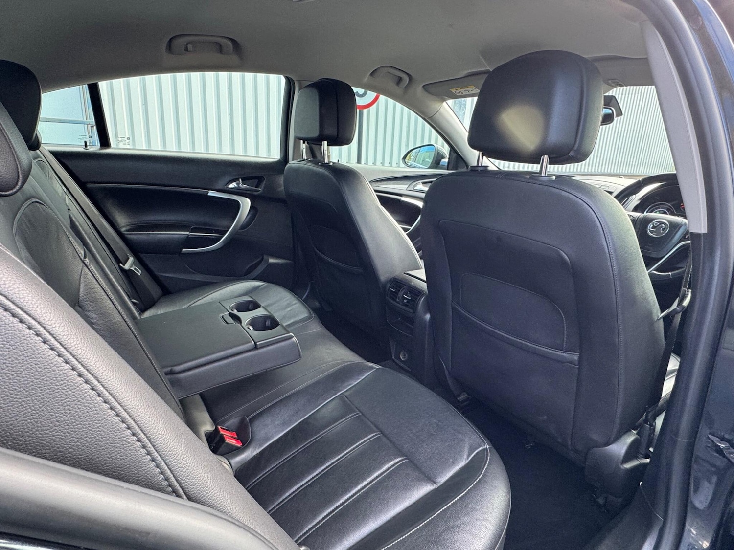 Used Vauxhall Insignia 2015 for sale - 77205080: Photo 32