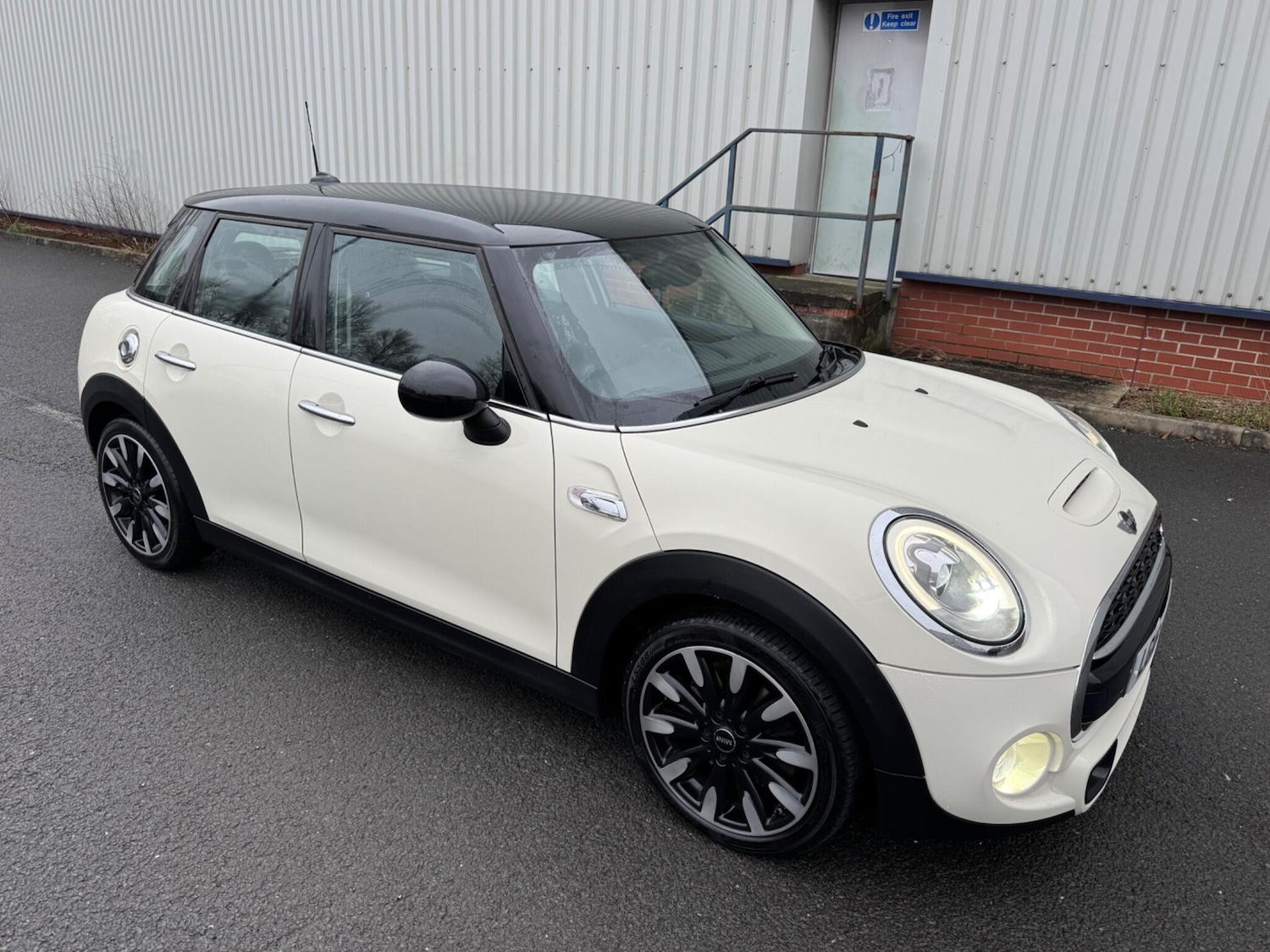 Used MINI Hatch 2016 for sale - 77229922: Photo 5