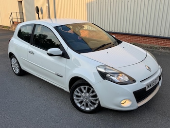 Used Renault Clio 2010 for sale - 79180724: Photo