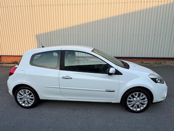 Used Renault Clio 2010 for sale - 79180724: Photo