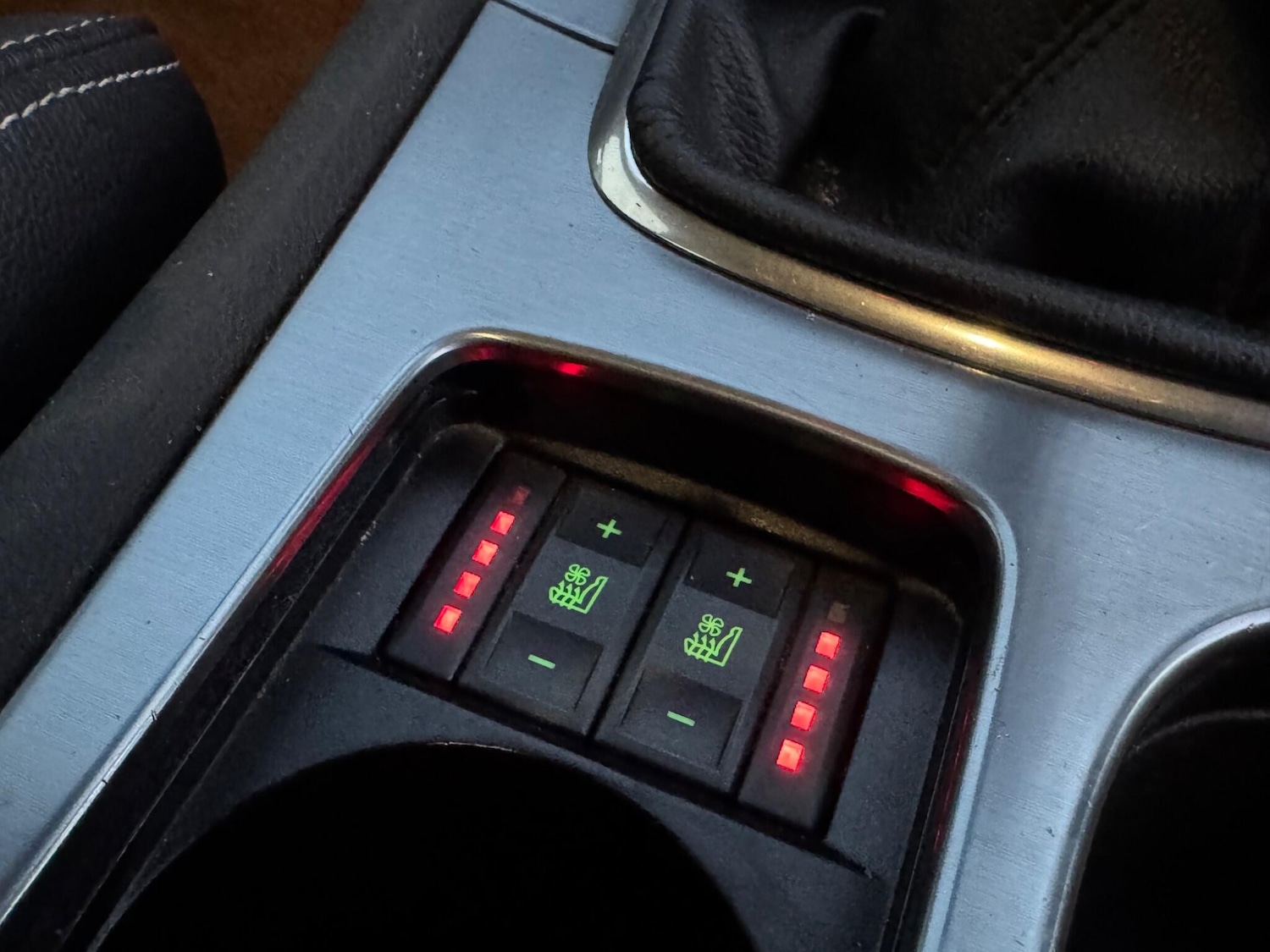 Used Ford Mondeo 2011 for sale - 77205077: Photo 21