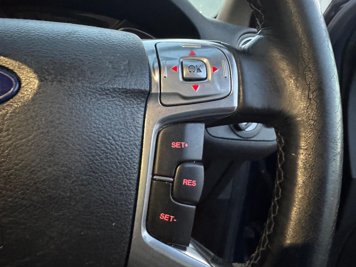 Used Ford Mondeo 2011 for sale - 77205077: Photo 34