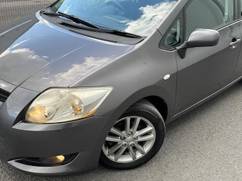 Used Toyota Auris 2009 for sale - 79026347: Photo