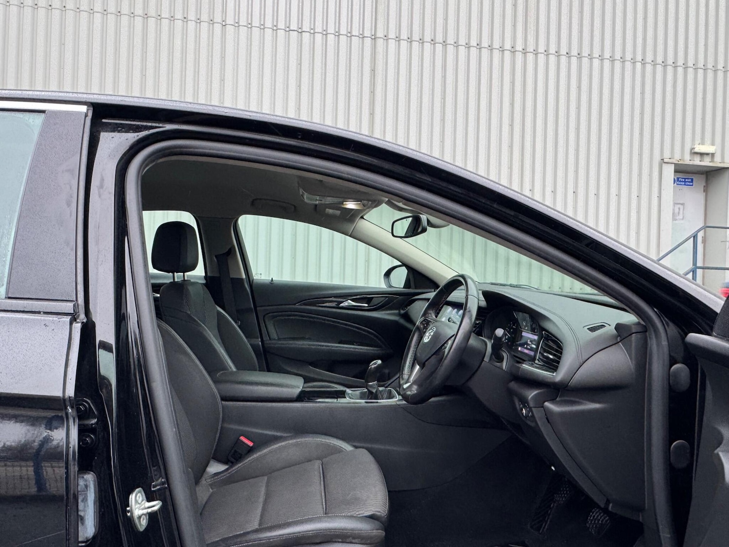 Used Vauxhall Insignia 2018 for sale - 77387630: Photo 21