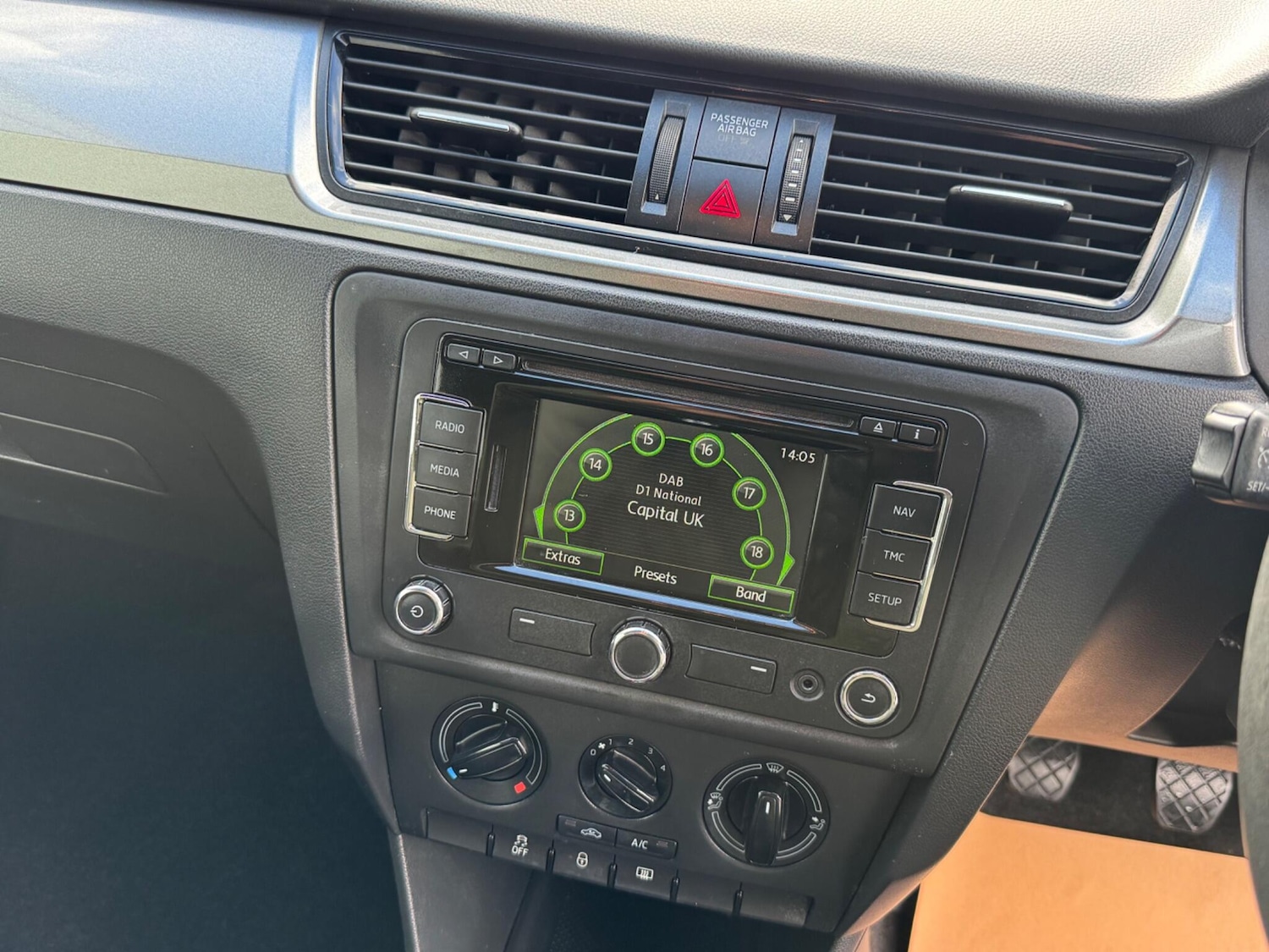 Used Skoda Rapid Spaceback 2014 for sale - 78141520: Photo 24