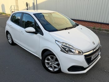 Used Peugeot 208 2016 for sale - 79644989: Photo