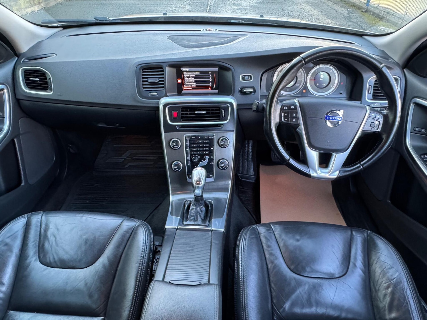 Used Volvo V60 2012 for sale - 78171045: Photo 16