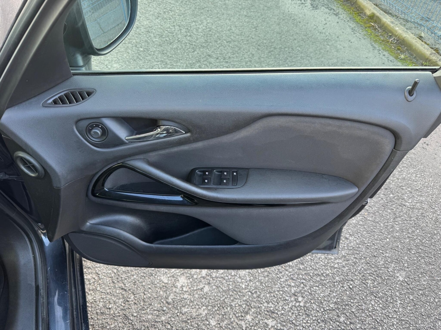 Used Vauxhall Zafira 2016 for sale - 78171191: Photo 15