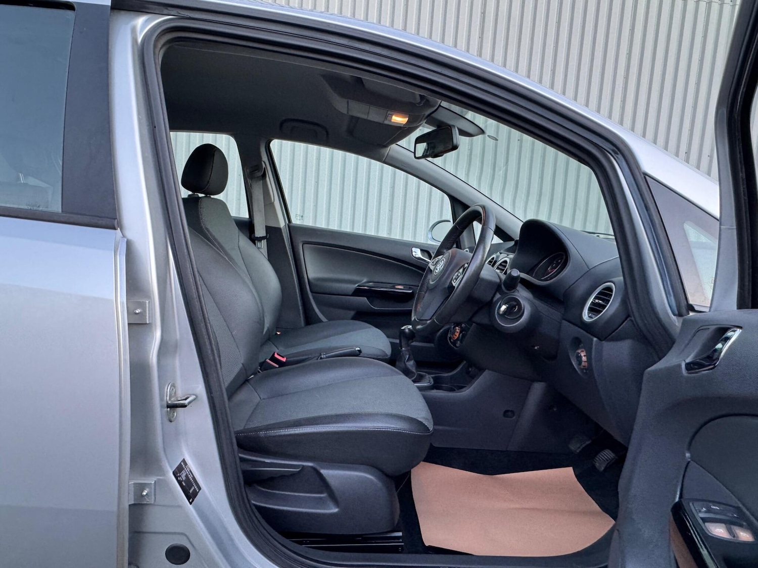 Used Vauxhall Corsa 2009 for sale - 77205099: Photo 22