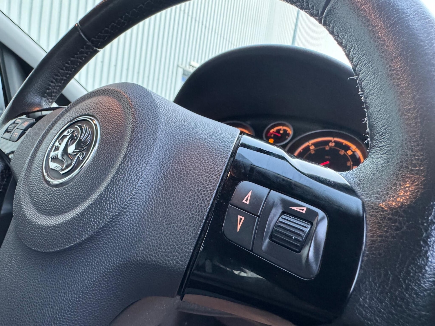 Used Vauxhall Corsa 2009 for sale - 77205099: Photo 37