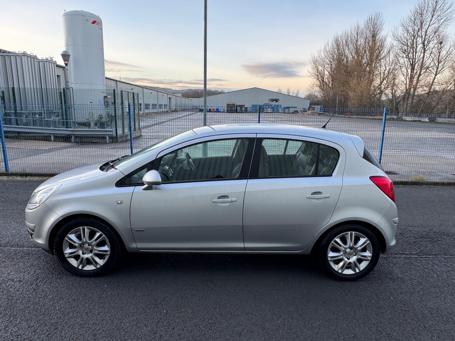 Used Vauxhall Corsa 2009 for sale - 77205099: Photo 8