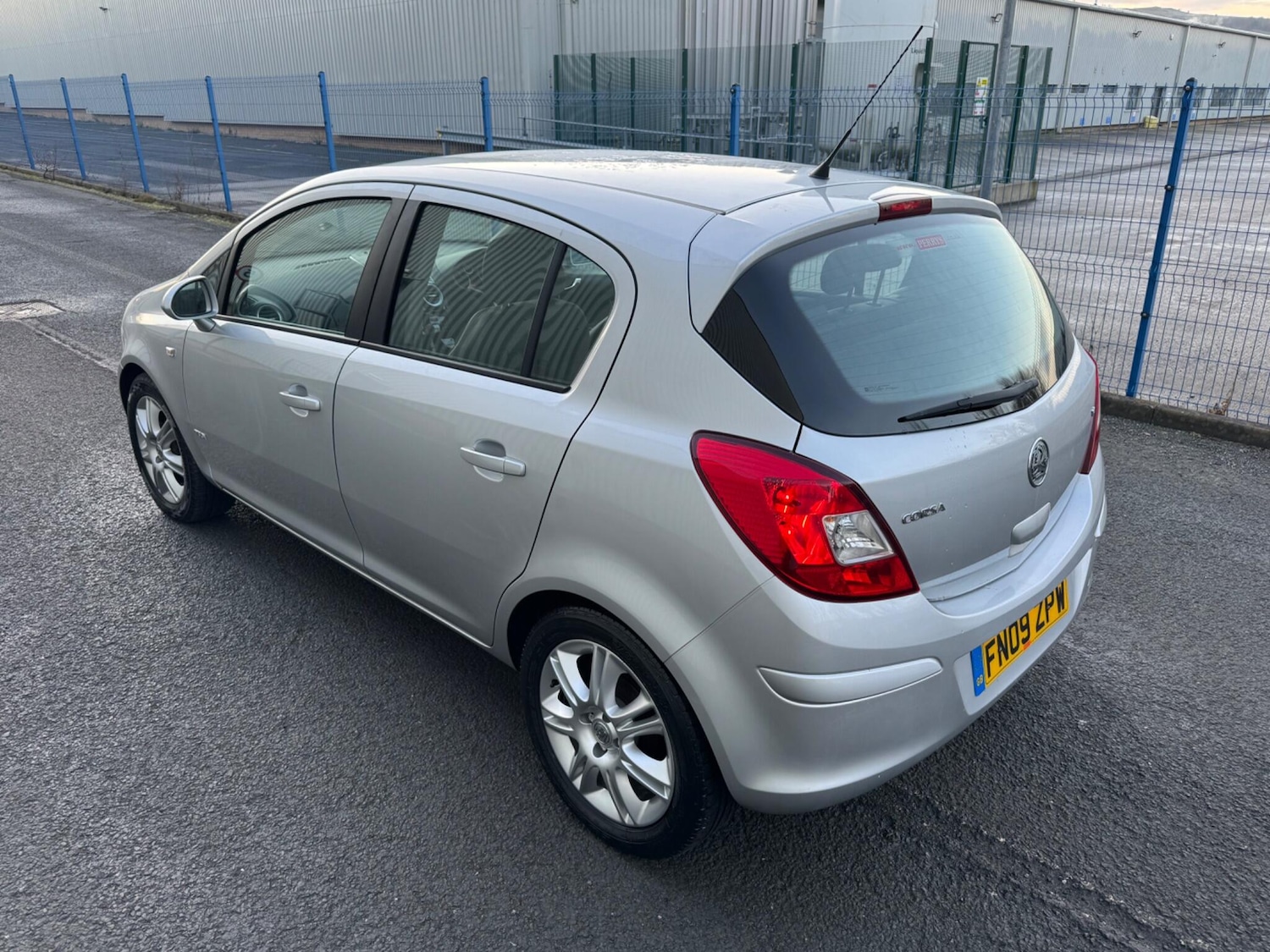 Used Vauxhall Corsa 2009 for sale - 77205099: Photo 9
