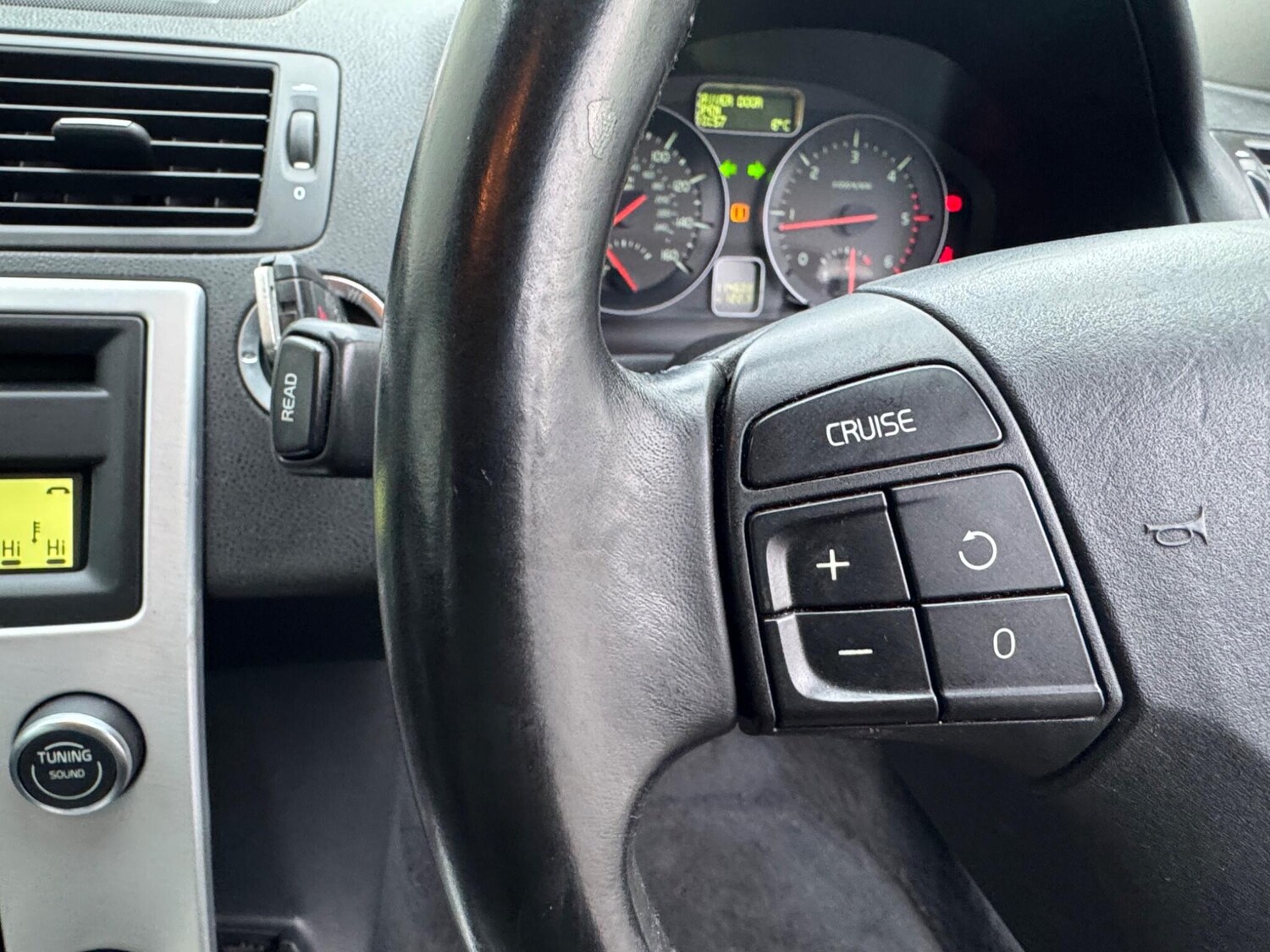 Used Volvo S40 2012 for sale - 77479383: Photo 37