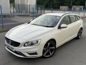 Used Volvo V60 2015 for sale - 78830476: Photo