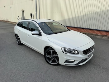 Used Volvo V60 2015 for sale - 78830476: Photo