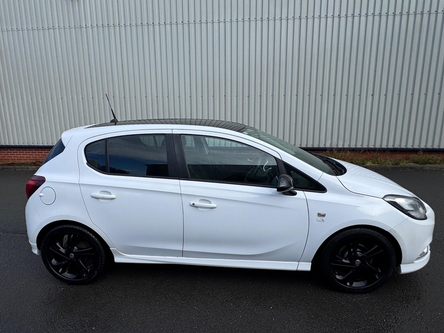 Used Vauxhall Corsa 2015 for sale - 78019147: Photo 2