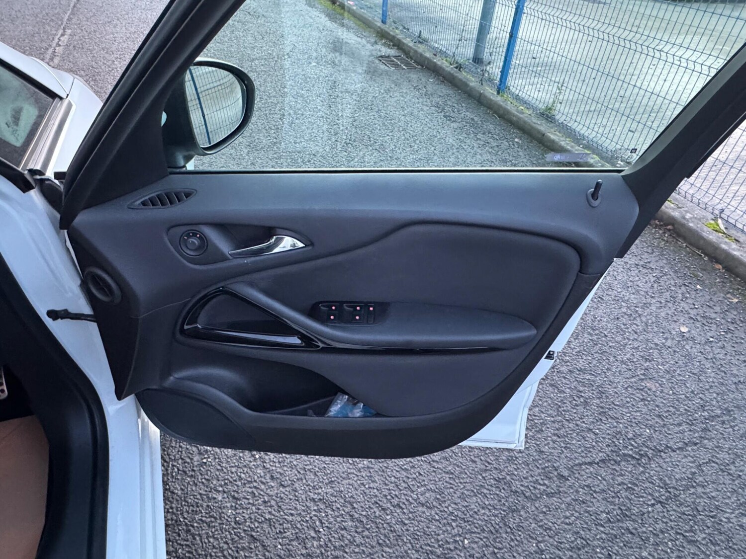 Used Vauxhall Zafira Tourer for sale - 77496318: Photo 15