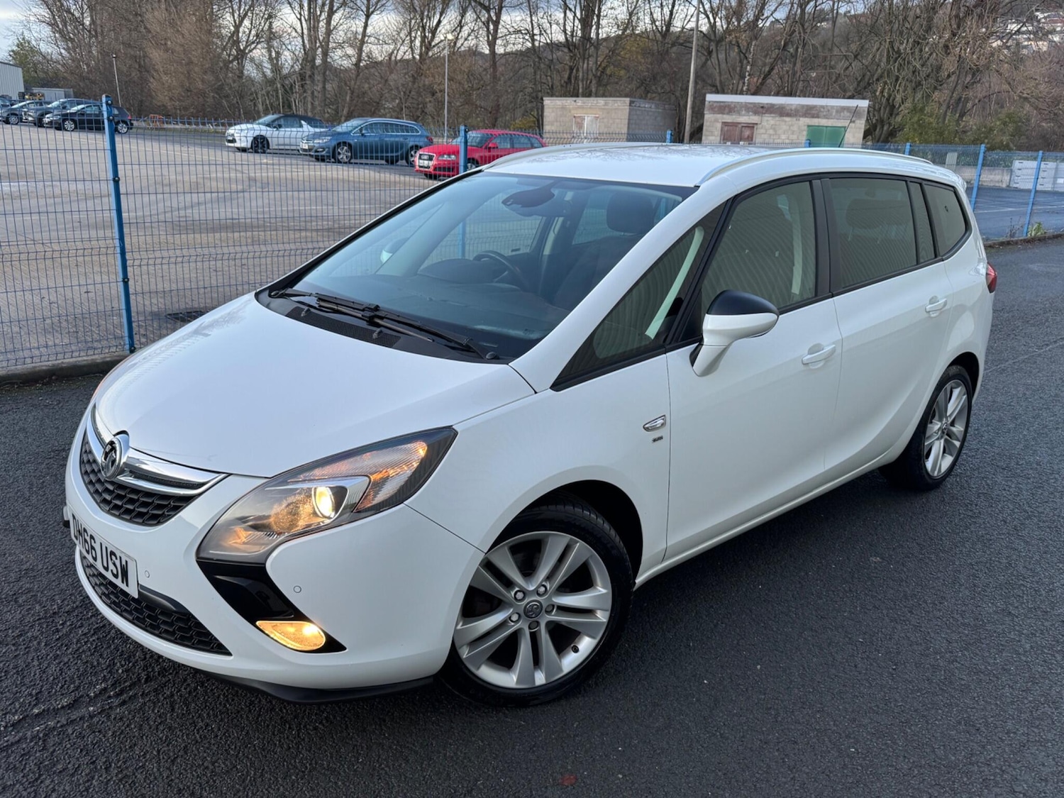 Used Vauxhall Zafira Tourer for sale - 77496318: Photo 3