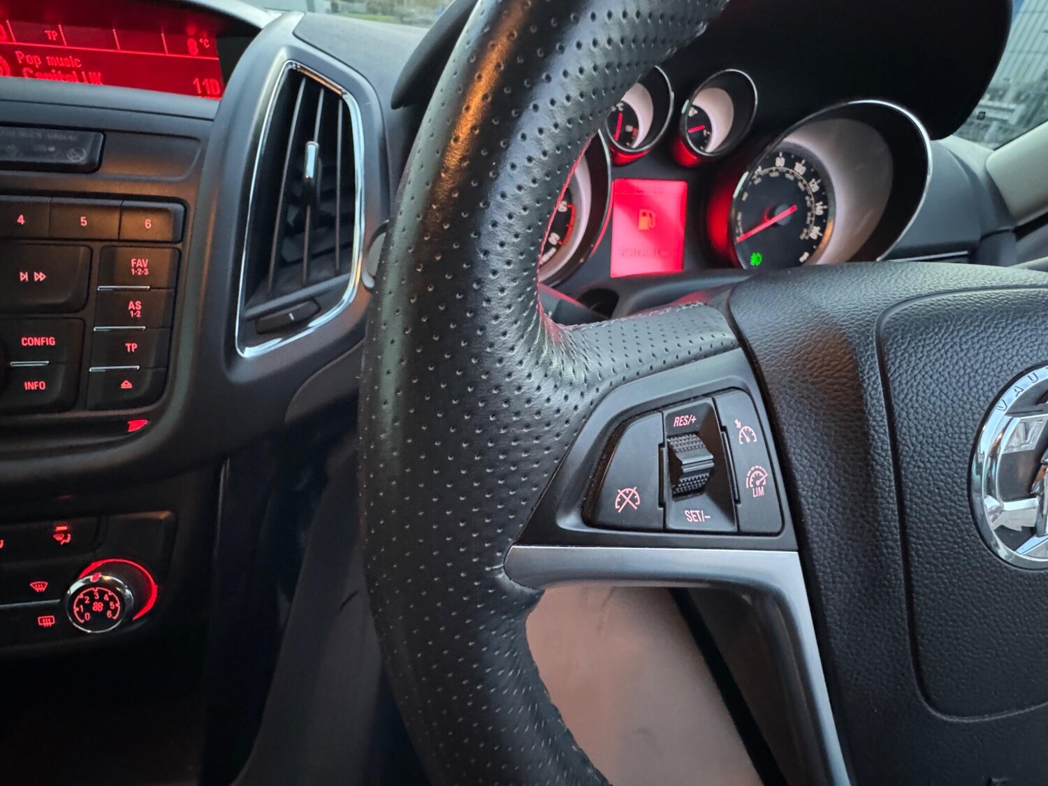 Used Vauxhall Zafira Tourer for sale - 77496318: Photo 38