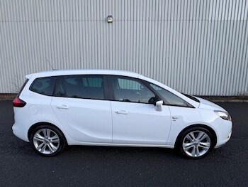 Used Vauxhall Zafira Tourer 2017 for sale - 77496318: Photo