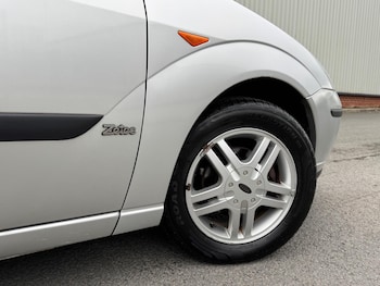 Used Ford Focus 2004 for sale - 78244779: Photo