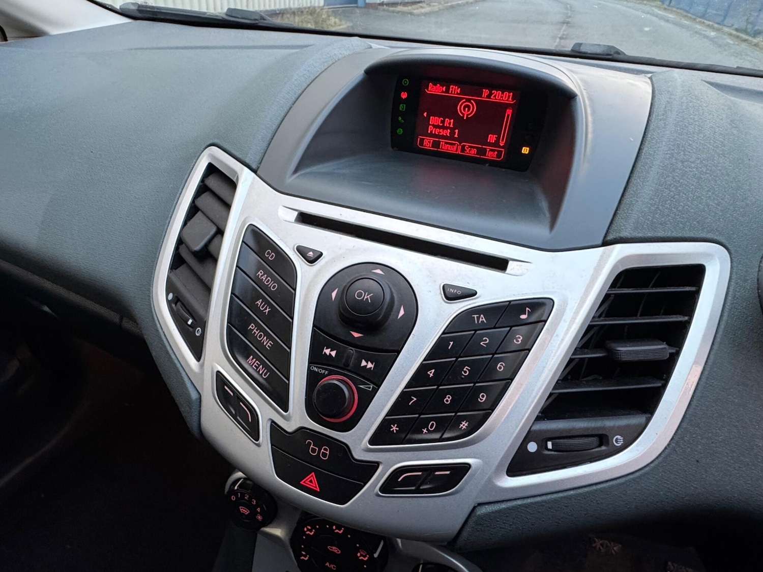 Used Ford Fiesta 2009 for sale - 78100600: Photo 23