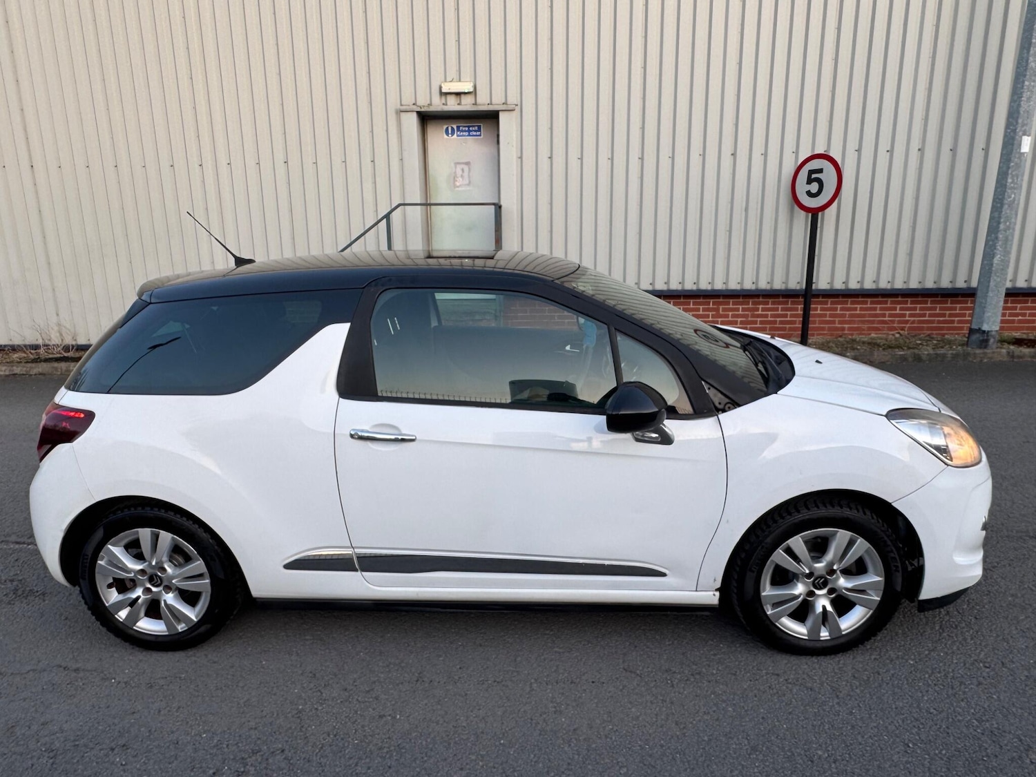 Used Citroen DS3 for sale - 77769216: Photo 4