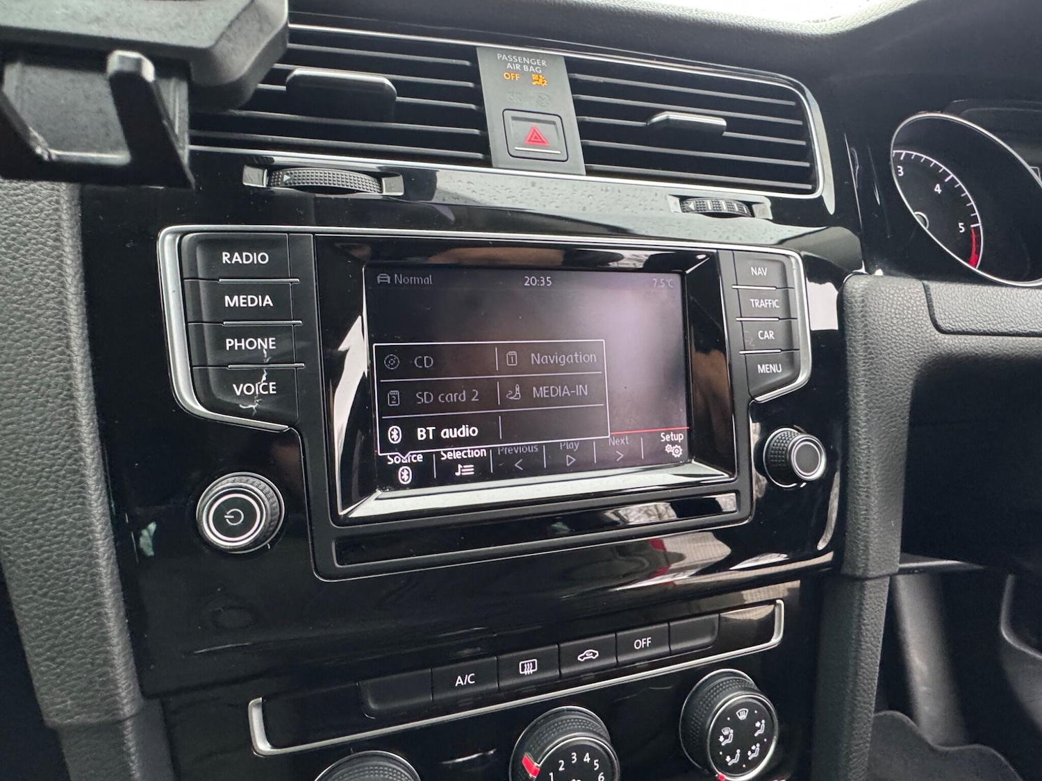 Used Volkswagen Golf 2014 for sale - 77205096: Photo 25