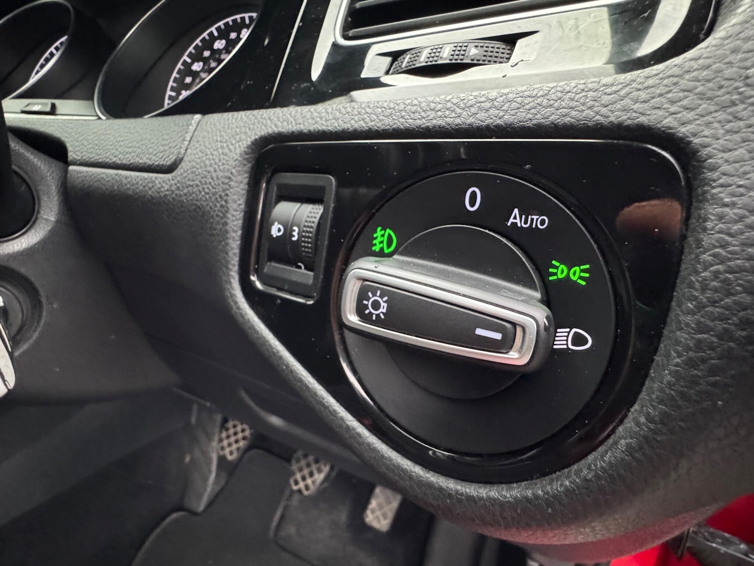 Used Volkswagen Golf 2014 for sale - 77205096: Photo 33