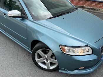 Used Volvo S40 2009 for sale - 78898464: Photo