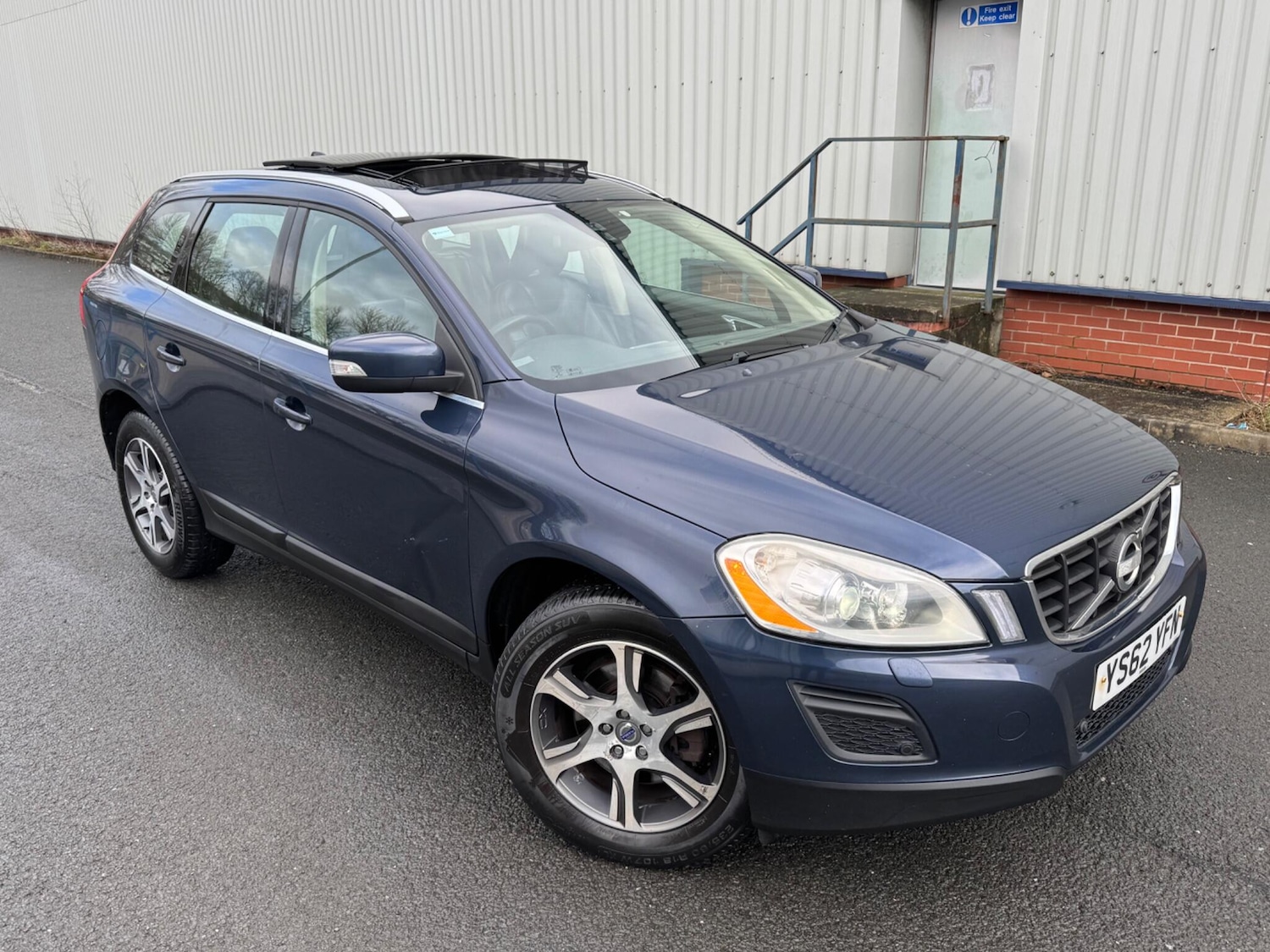 Used Volvo XC60 2013 for sale - 77395681: Photo 1