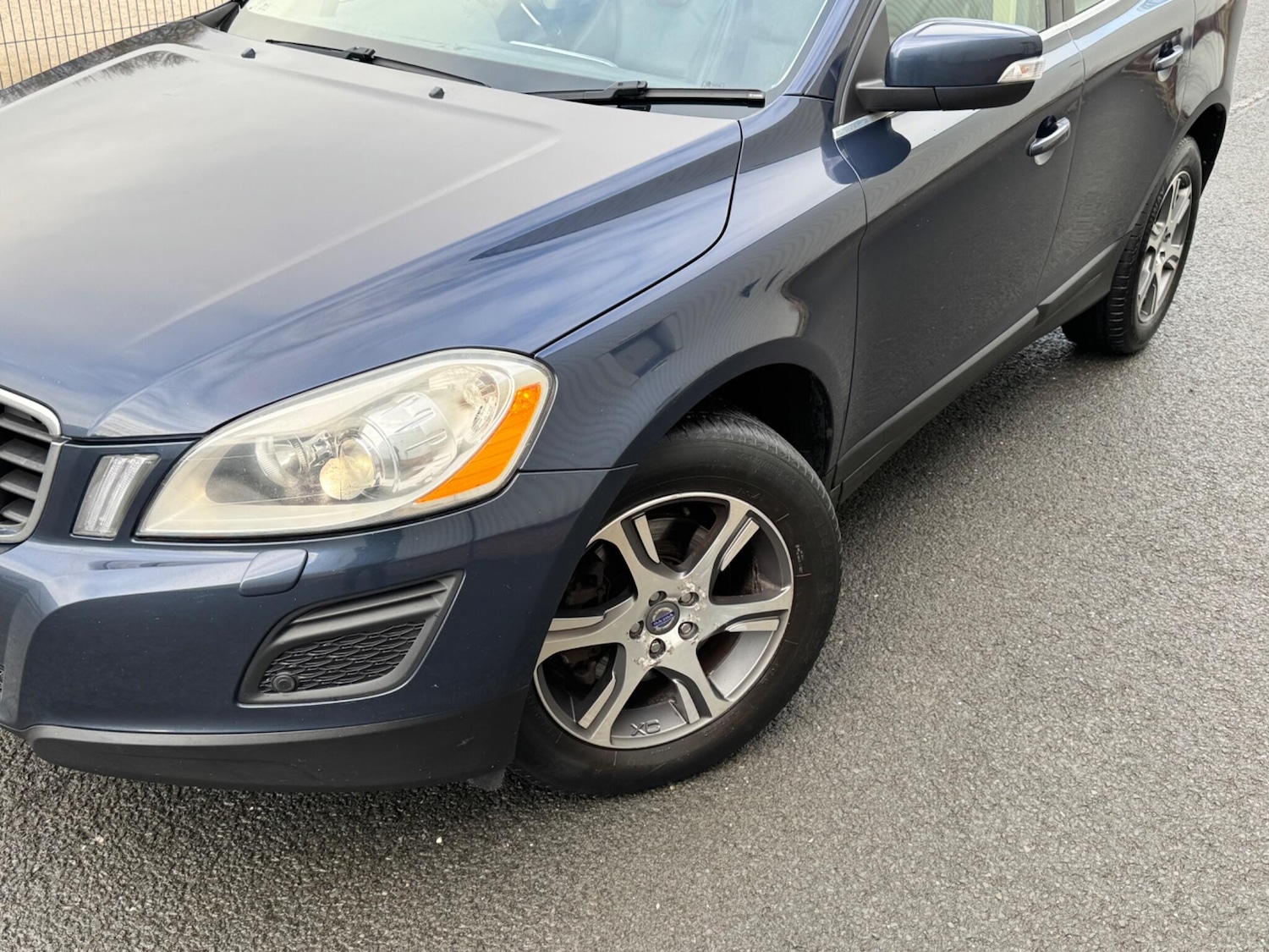 Used Volvo XC60 2013 for sale - 77395681: Photo 3