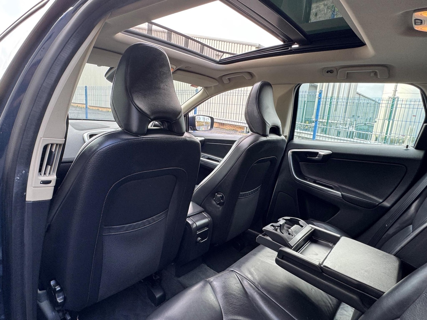 Used Volvo XC60 2013 for sale - 77395681: Photo 35