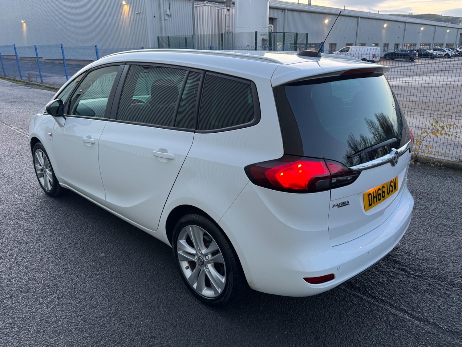 Used Vauxhall Zafira 2017 for sale - 77205087: Photo 9