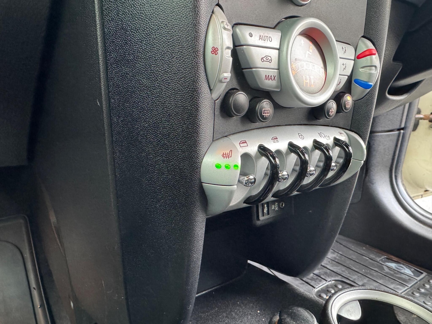 Used MINI Convertible 2009 for sale - 77400803: Photo 20