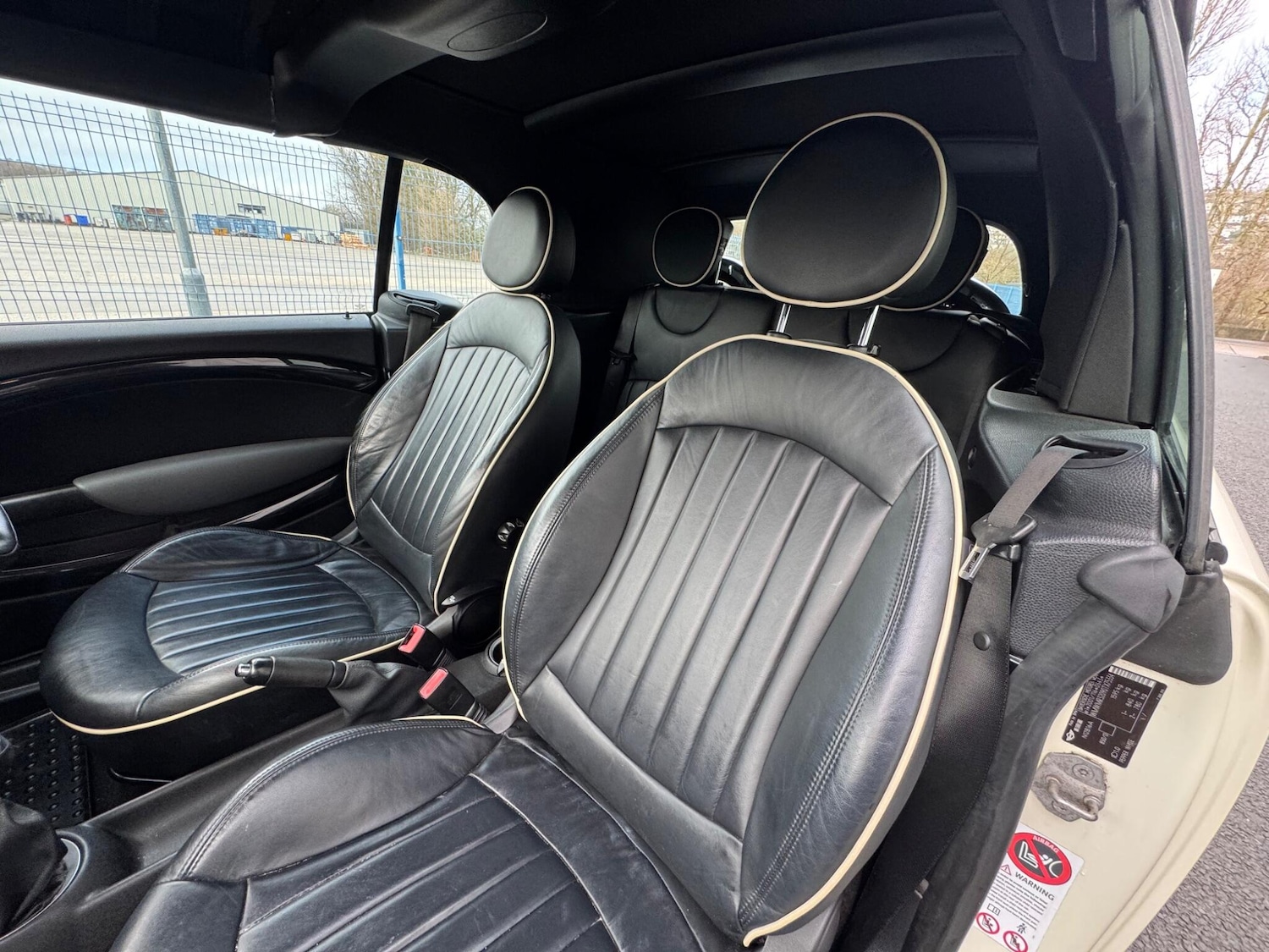 Used MINI Convertible 2009 for sale - 77400803: Photo 23