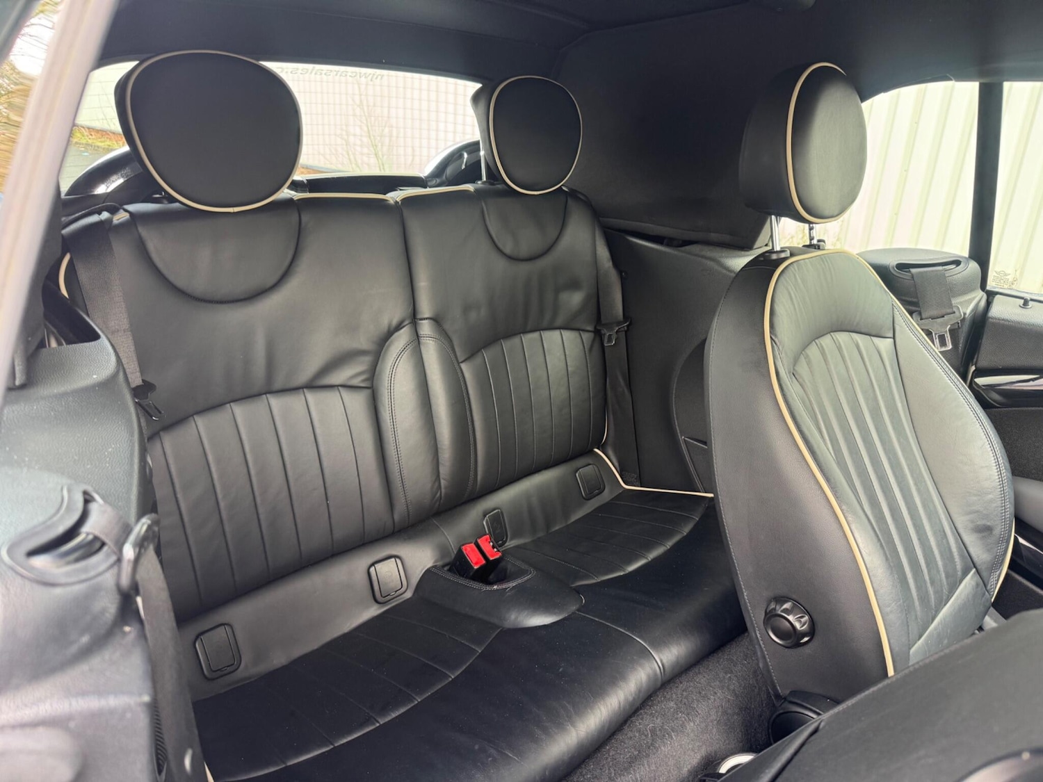 Used MINI Convertible 2009 for sale - 77400803: Photo 25